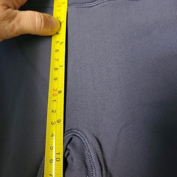 Lululemon seamless yoga leggings with mesh style bottom - Picture 10 of 11